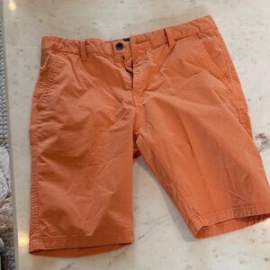 Men’s orange shorts!🧡🍑🤍⭐️